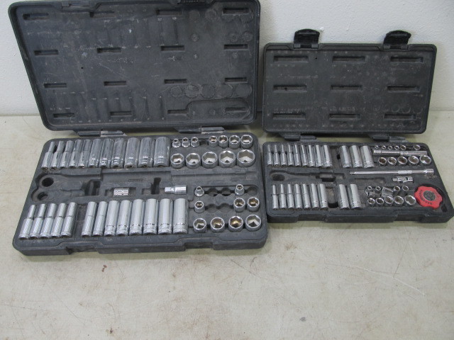 lot 14 image: Large lot of Sockets