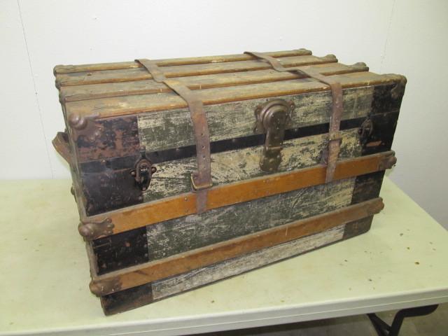 lot 50 image: Antique Wood Slat Trunk