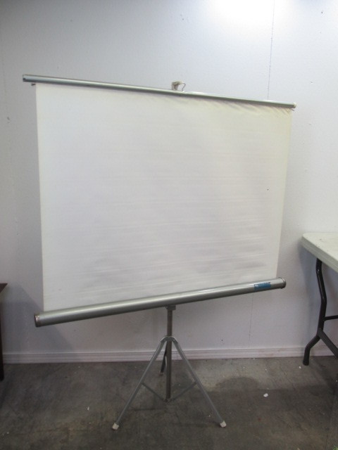 lot 67 image: Vintage DA-LITE Projector Screen&nbsp