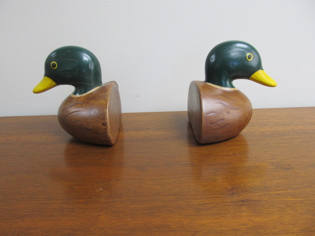 lot 79 image: Solid Wood Duck Bookends