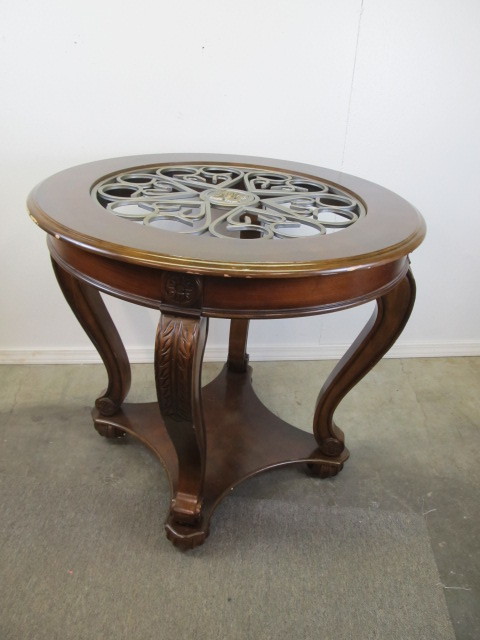 lot 5 image: Round Wood Occasional Table