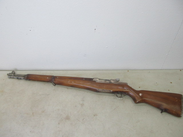 lot 115 image: Vintage Replica Wood Rifle
