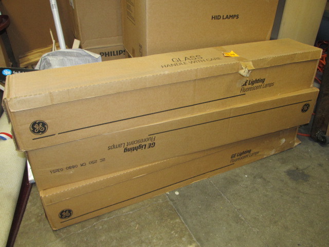 lot 137 image: 3 NEW Boxes of Fluorescent Light Bulbs