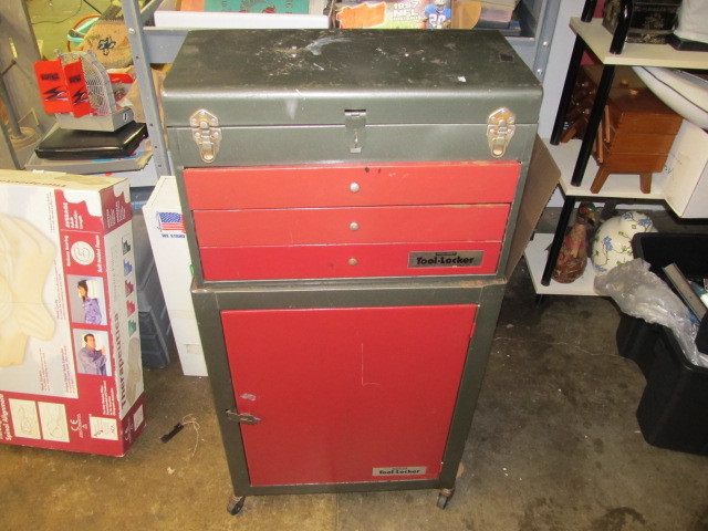 lot 148 image: Rolling Metal Tool-Locker Toolbox