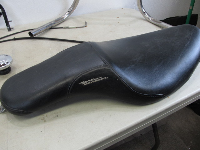 lot 162 image: Lot of HARLEY-DAVIDSON Motorcycle Parts & Accessories