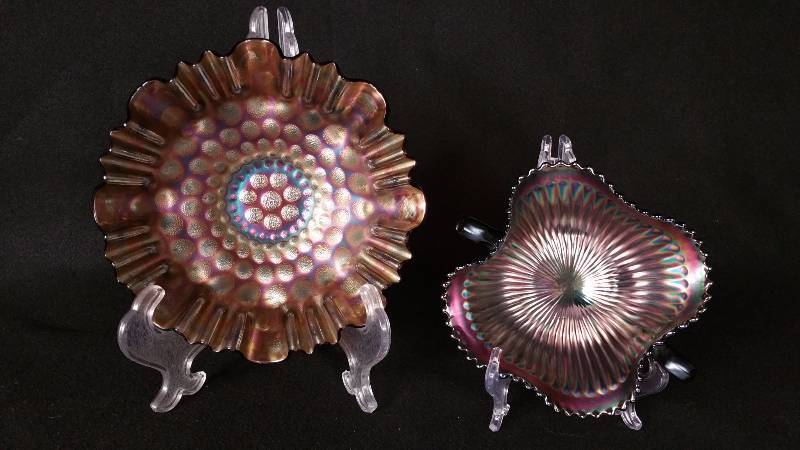 lot 111 image: Antique Carnival Glass