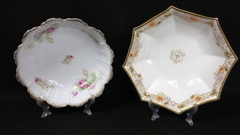 lot 135 image: (2) Porcelain Bowls Including Nippon