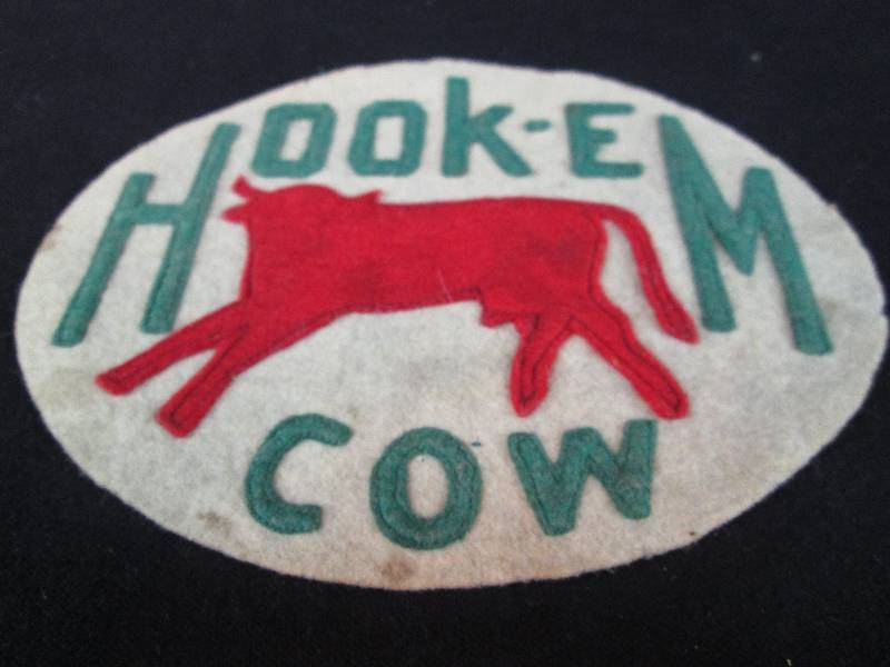 lot 86 image: Vintage Hook-em Cow Patch