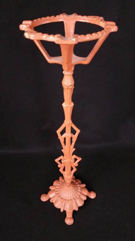 lot 36E image: Antique Cast Iron Smoker Stand