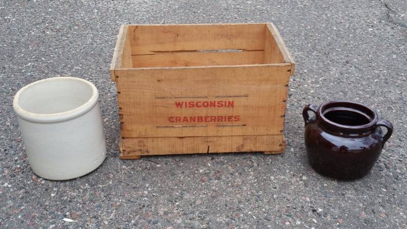 lot 36G image: Cranberry Crate, USA Bean Pot, Old Crock