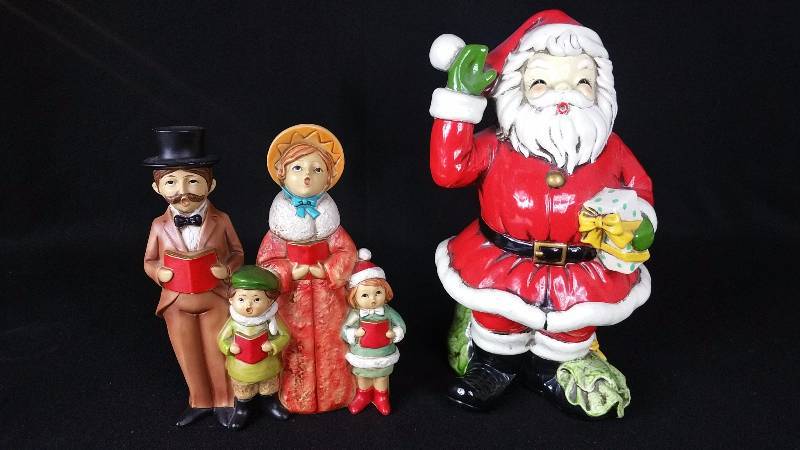 lot 102 image: Mid Century Ceramic Santa and Carolers - Japan