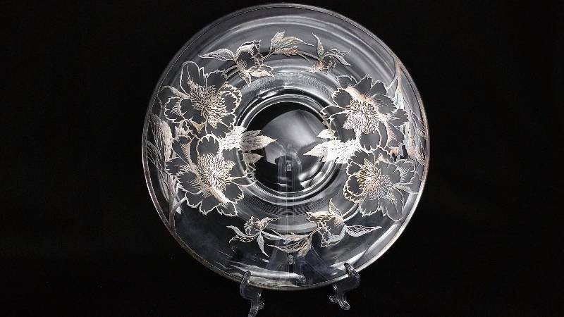 lot 139B image: Large 14 Silver Overlay Platter
