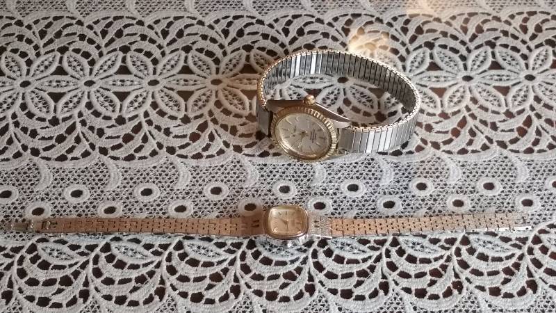 lot 151G image: Valentino & Seiko Vintage Watches