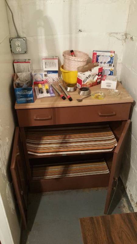 lot 244 image: Metal Cabinet & Light Bulbs