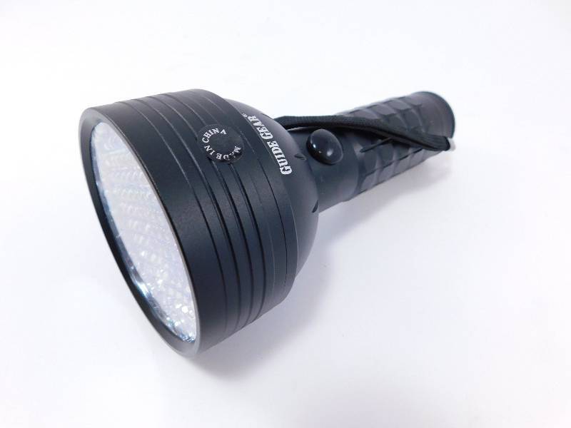 lot 9 image: Guide Gear 109-LED Blood Tracker Tactical Flashlight