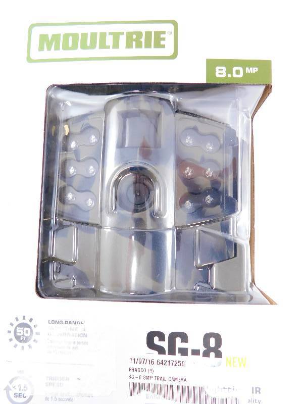 lot 11 image: Moultrie SG-8 Infrared Trail  Game Camera, 8MP