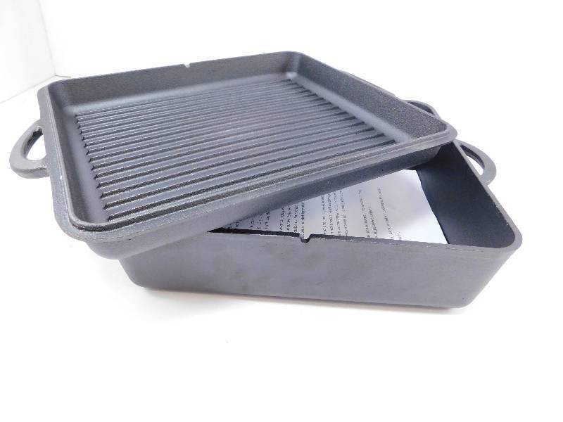 lot 20 image: Rectangluar Cast Iromn 8 Quart Dutch Oven