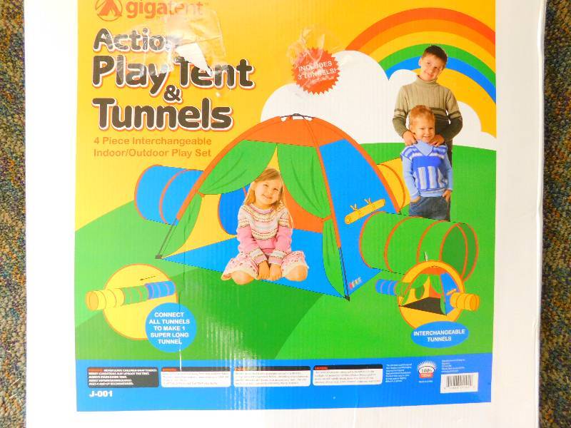 gigatent action play tent and tunnels