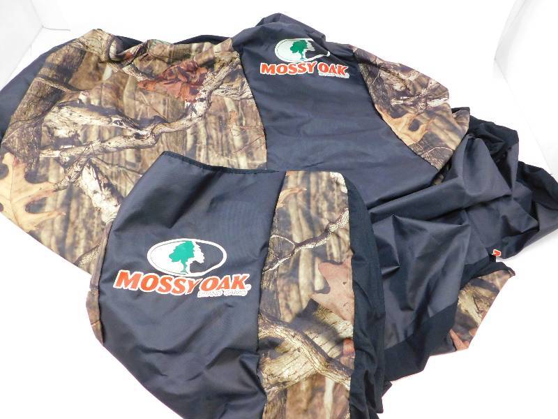 lot 41 image: 3 Piece Mossy Oak Camo Vehicle Seat Cover Kit
