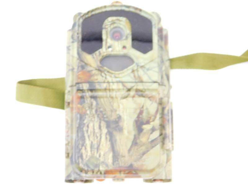 lot 69 image: Big Game Eyecon Storm Invisi-Flash Infrared 9MP Camo Trail Camera - Tested, Works