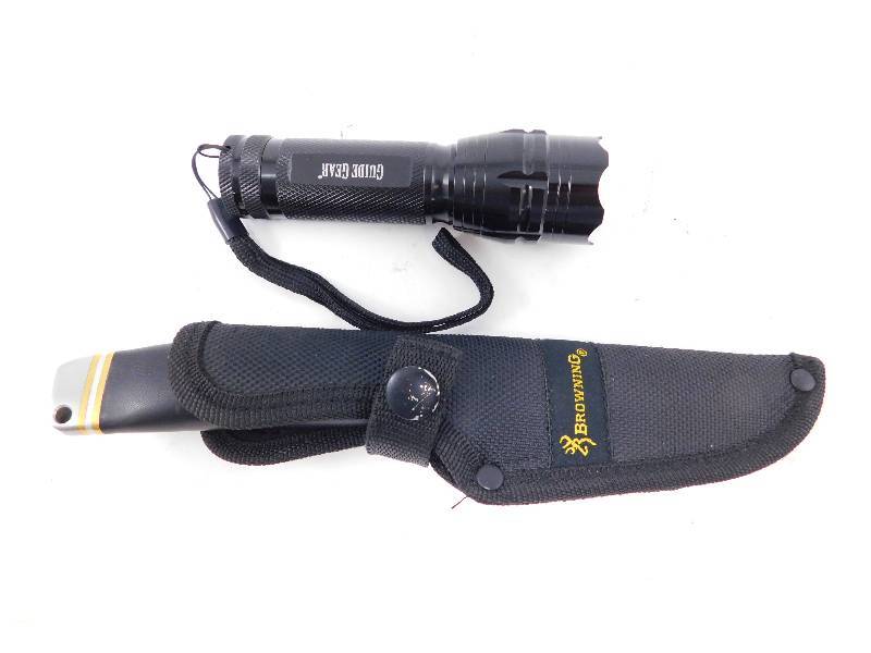 lot 72 image: Browning Classic Hunting Knife & 260 Lumen LED Flashlight