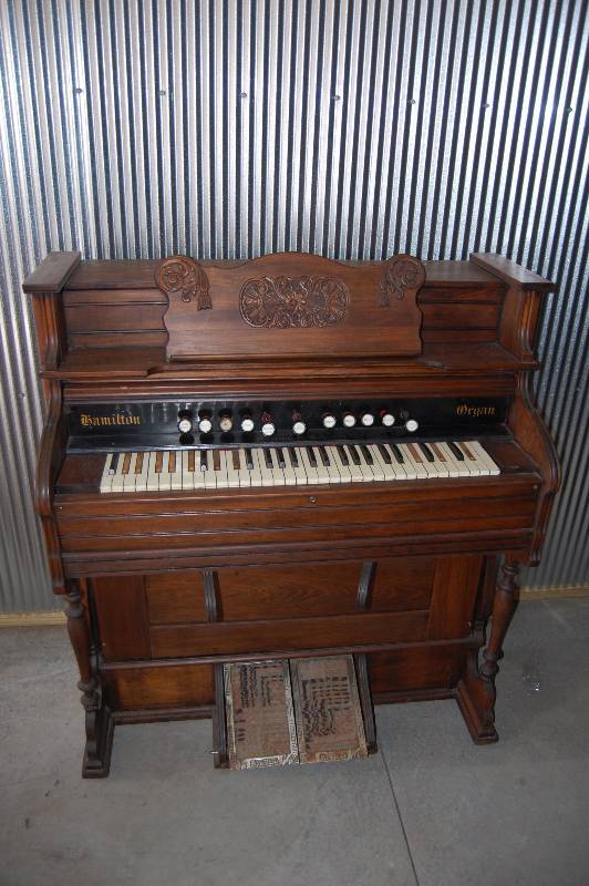 Pump Organ
