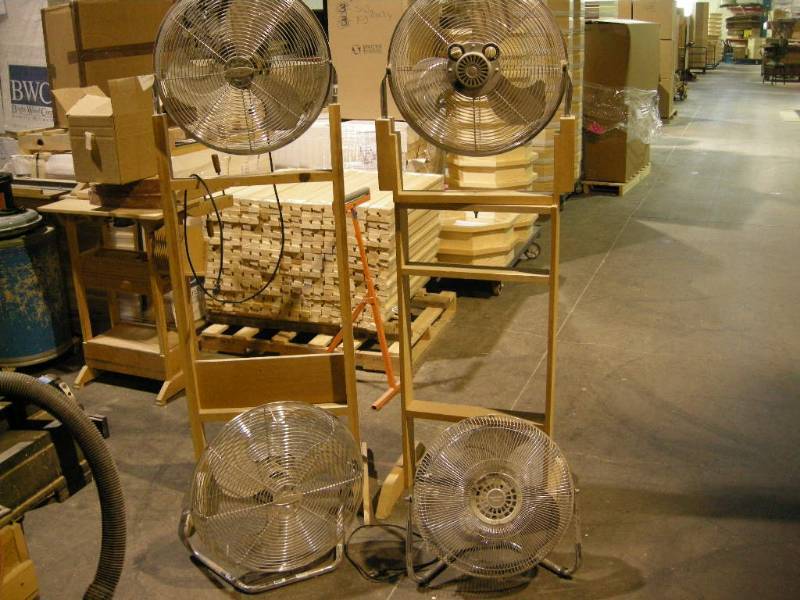 lot 106 image: 4 Fans