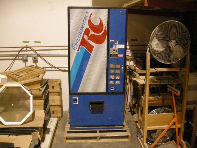 lot 13 image: RC Cola Pop Machine