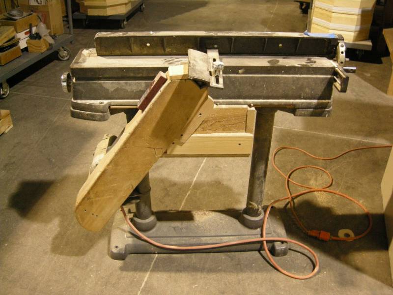 lot 4 image: Craftsman 6 Jointer