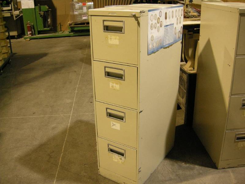 lot 104 image: Steelcase File Cabinet