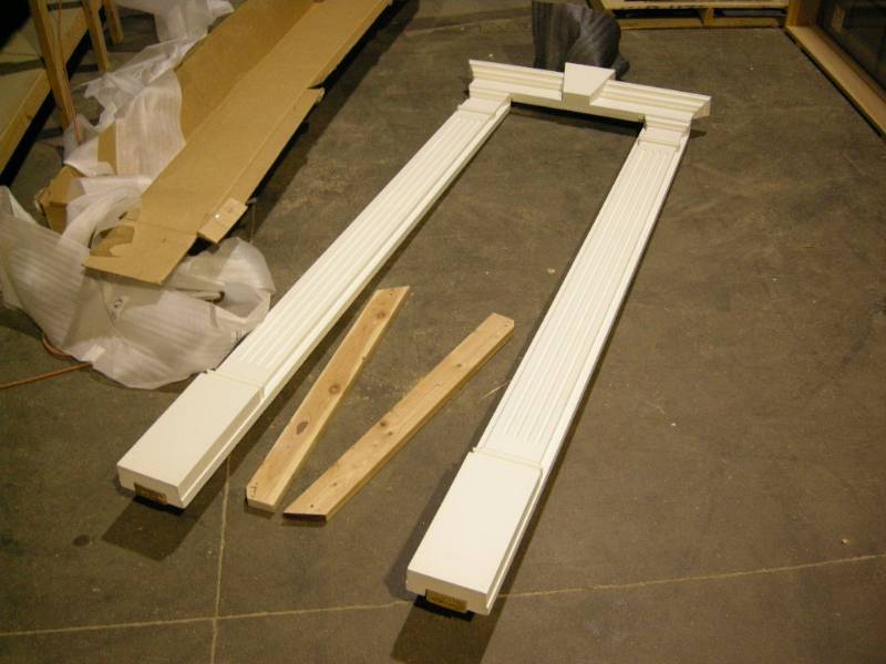 lot 31 image: Tradeshow Display Columns