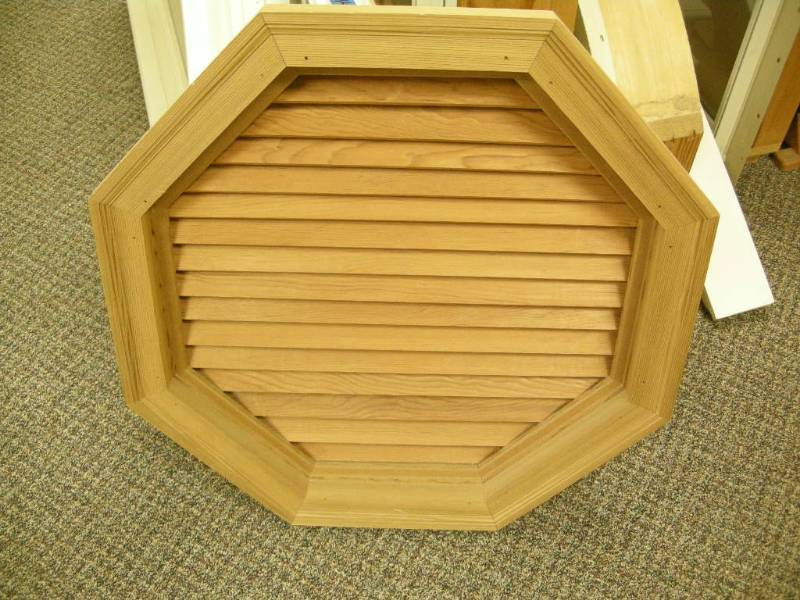 lot 49 image: Octagon Louver