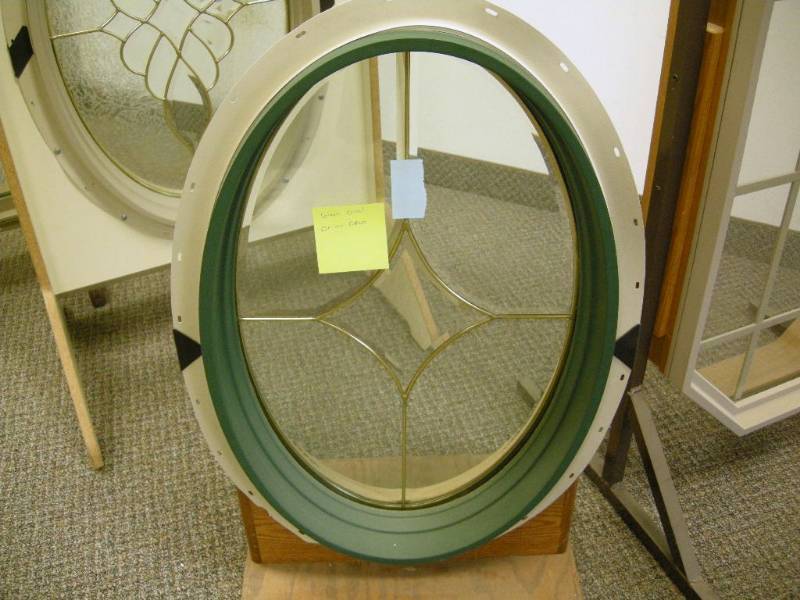lot 70 image: Oval Vinyl Window