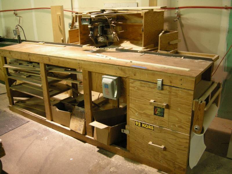 lot 113 image: DeWalt Radial Arm Saw Work Station