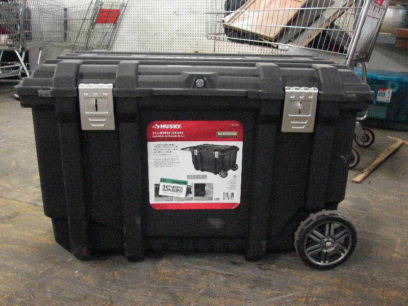 lot 286 image: HUSKY 37 MOBILE JOB BOX