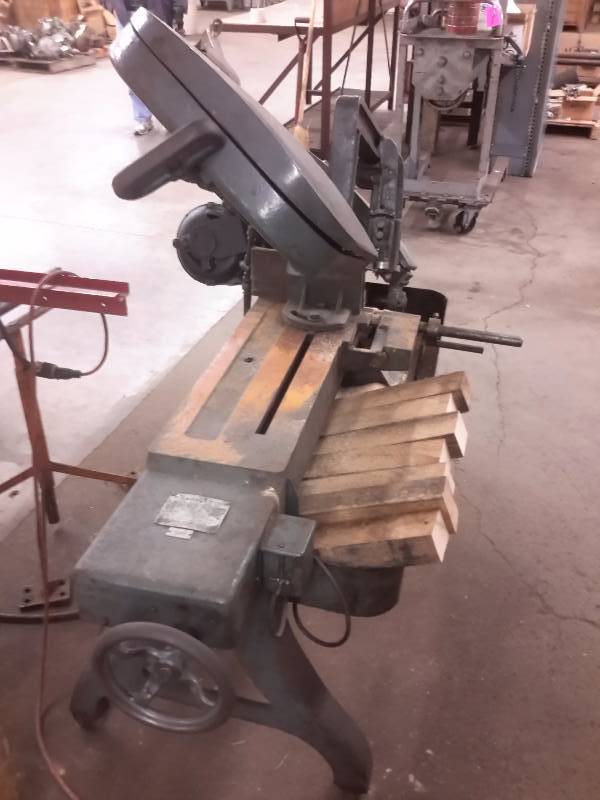 lot 3 image: Kalamazoo, Metal Cutting Band Saw
