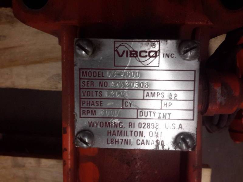 lot 48 image: Vibco - 25 Amp, 12 Volt, 8-14 Inch Long, Electric Vibrator Vibco - 32 Amp, 12 Volt, 11-14 Inch Long, Electric Vibrators