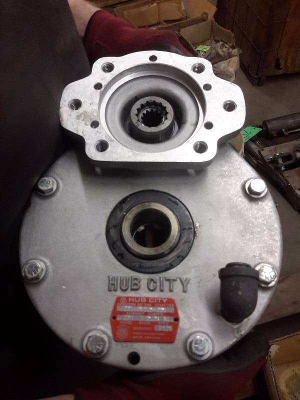 lot 49 image: Hub City Model 330 Pump Drive