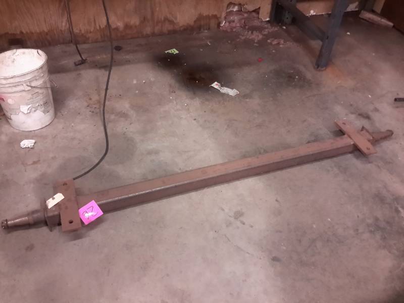 lot 26 image: Make your self a trailer.. Axel and Hubs..