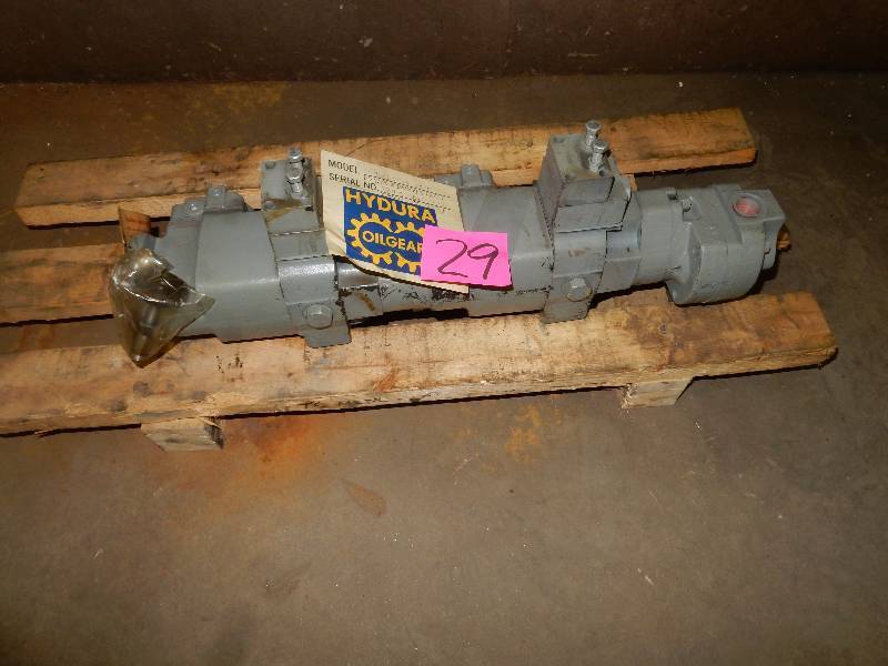 lot 29 image: Hydura, Oil Gear