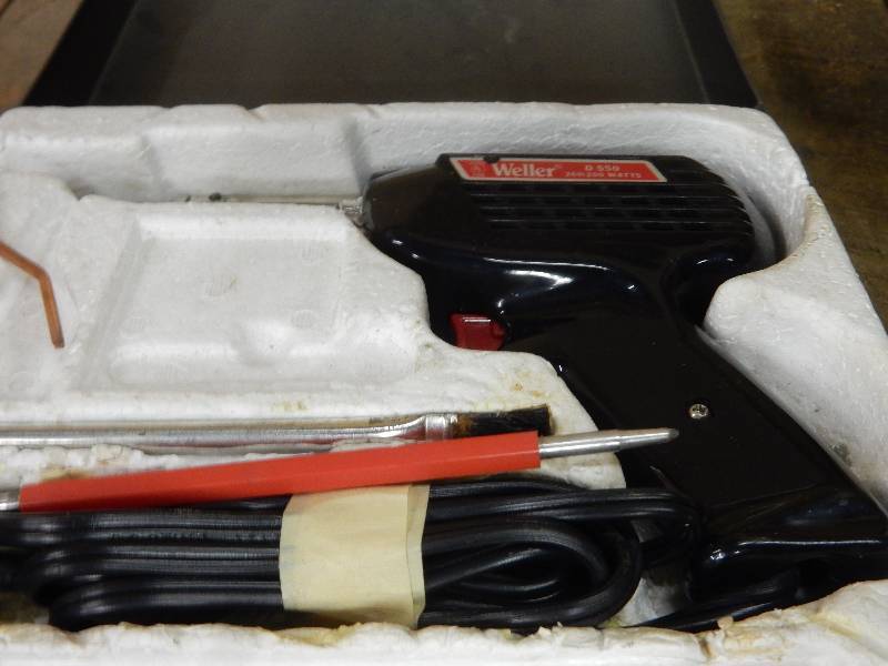 lot 24 image: Electric Soldering Iron