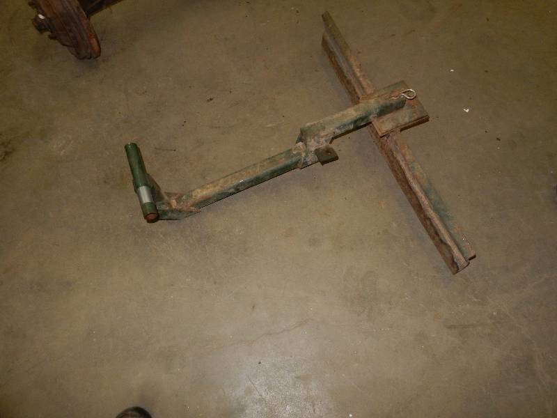 lot 106 image: Pull behind Grader