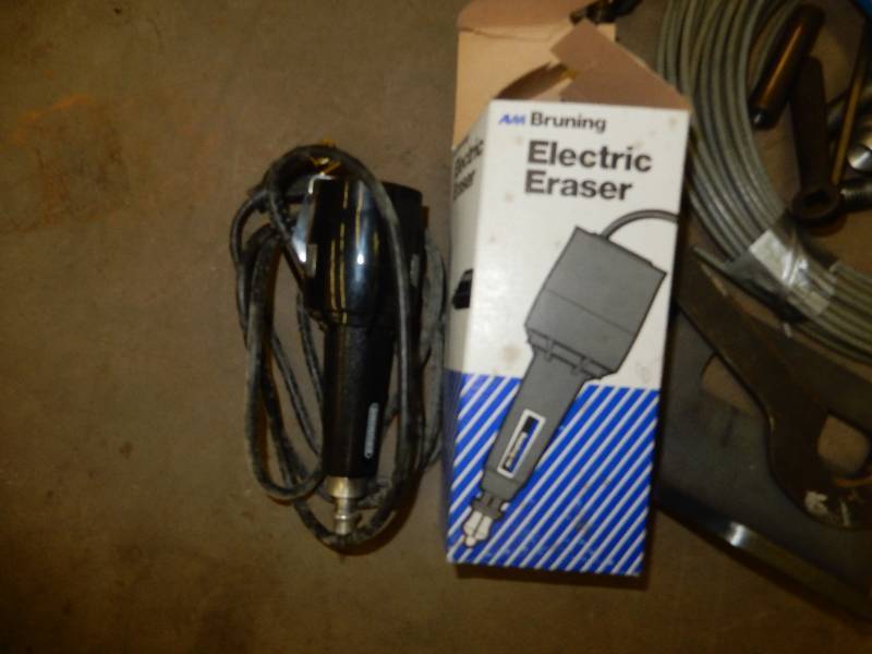 lot 113 image: Electric Eraser, V Belt Measuring Device