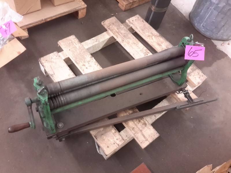 lot 65 image: Vintage, Hand Crank, Sheet Metal Roller