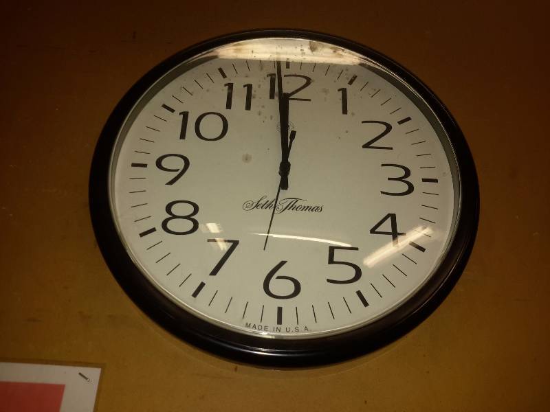 3 Clocks as pictured.. Battery operated