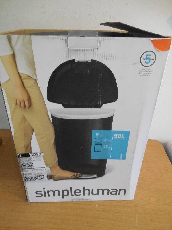 lot 17 image: simplehuman 50 l Semi-Round Black Plastic Step Trash Can