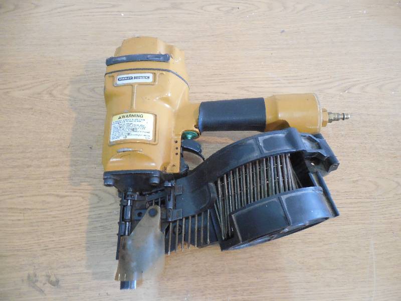 lot 20 image: Stanley Bostitch Air Framing Nailer