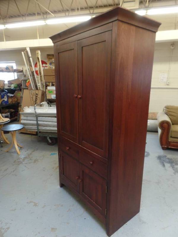 lot 901 image: ARMOIRE
