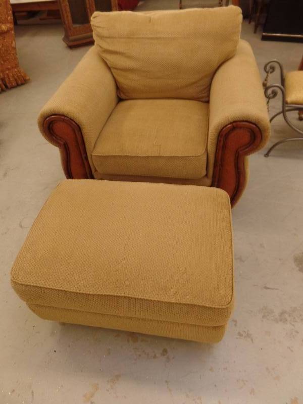 lot 910 image: EASY CHAIR AND OTTOMAN