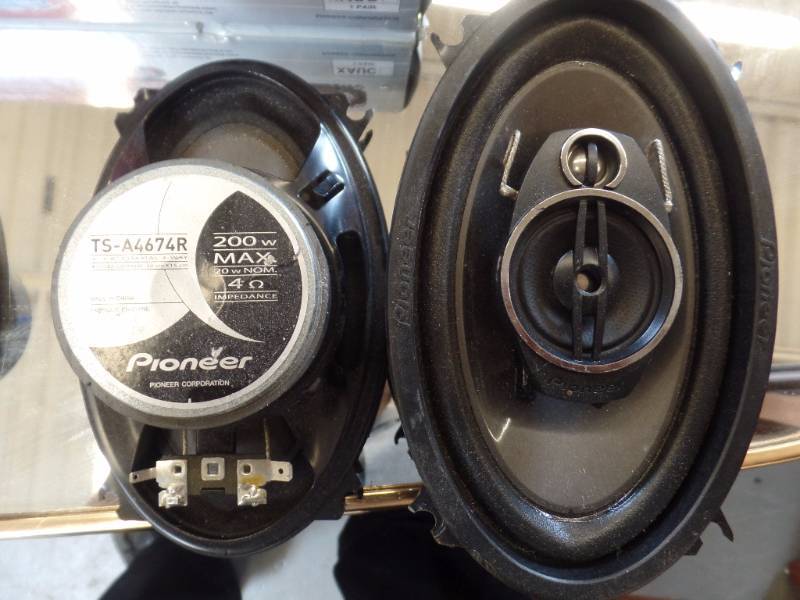 lot 936 image: PIONEER CAR SPEAKERS